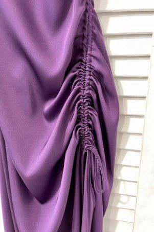 Itelle: Шёлковое платье на бретелях фиолетового цвета Нелли 51369 - фото 4